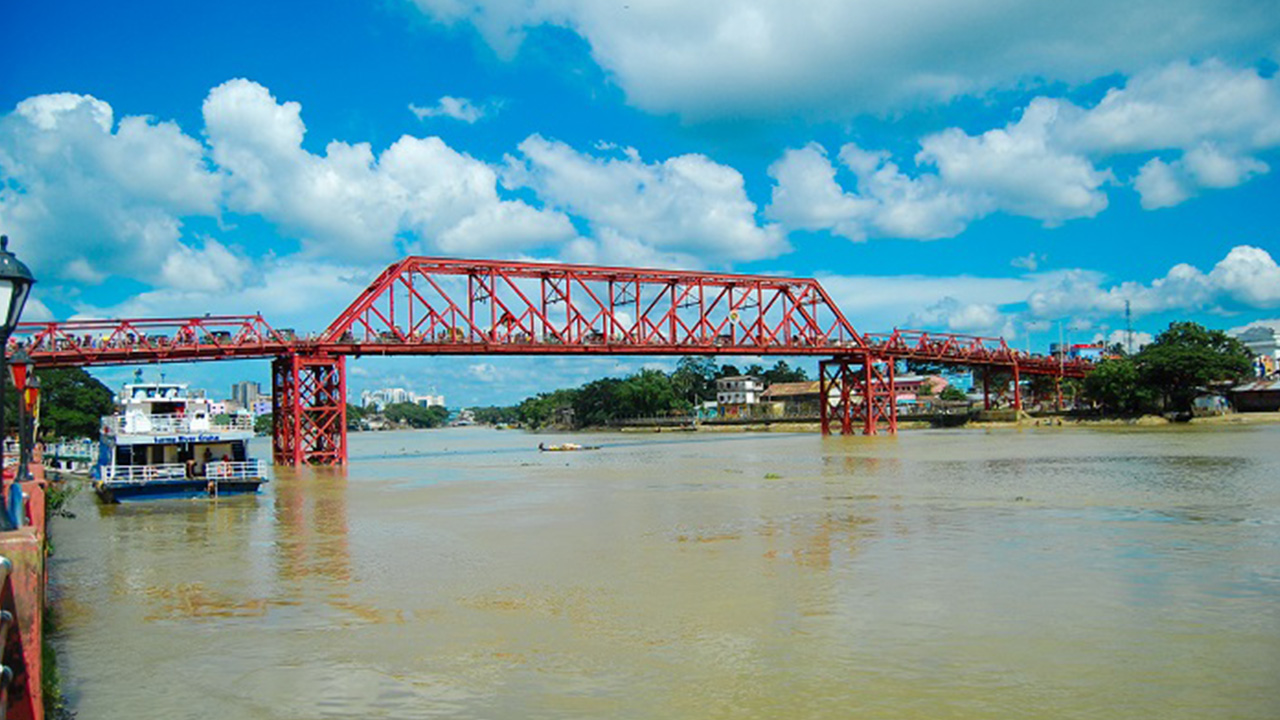 সুরমায় ভাসছিল অর্ধগলিত লাশ