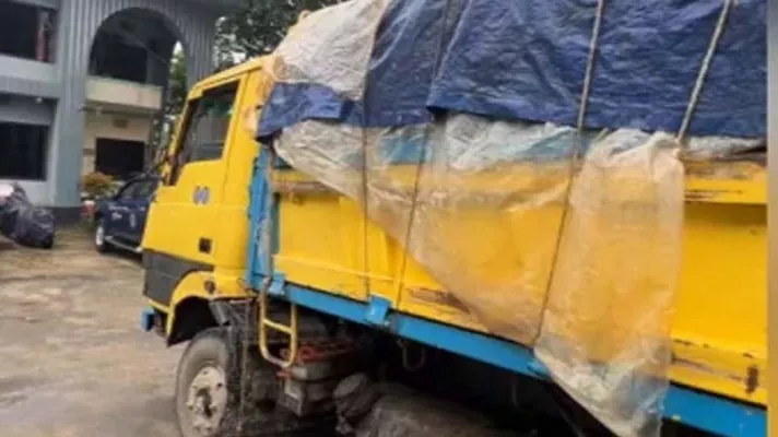 কাকুয়ারপাড় থেকে ১০৯ বস্তা ভারতীয় চিনি জব্দ, আটক ২