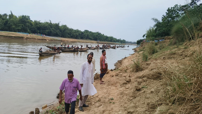 জৈন্তাপুরে দুইদফা বন্যা, ভাঙন ঝুঁকিতে ২০০ পরিবার : প্রশাসনের লাল নিশানা স্থাপন