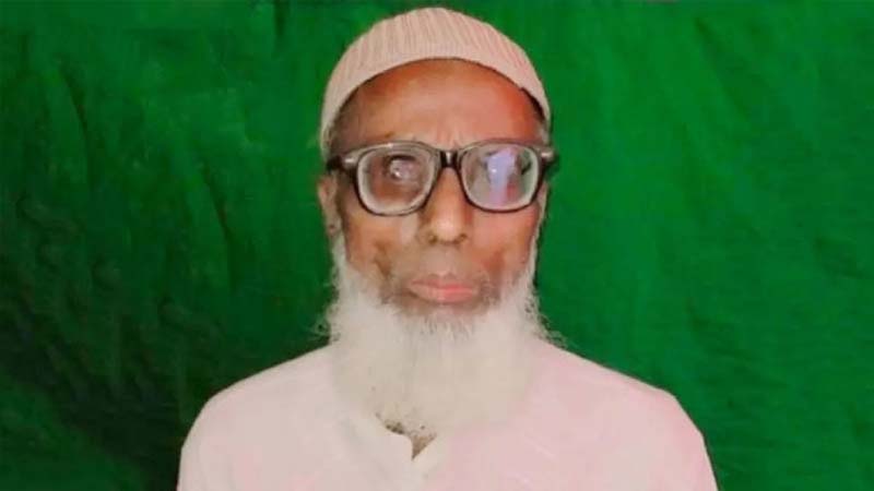 মসজিদে বসে আজানের জবাব দিতে দিতে মারা গেলেন মুসল্লি