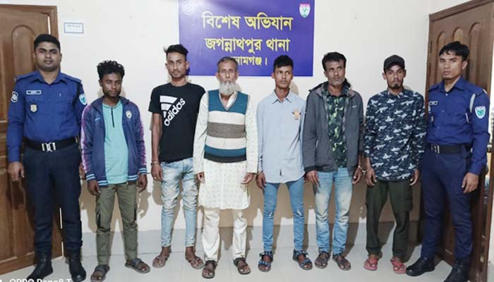 জগন্নাথপুরে পুলিশি অভিযানে ৭ আসামী গ্রেফতার
