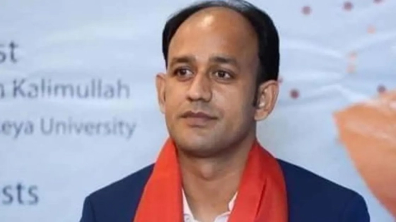 নতুন মামলায় গ্রেফতার দেখানো হলো ব্যারিস্টার সুমনকে