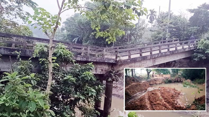 কুলাউড়ায় ঝুঁকিপূর্ণ সেতু রেখে নির্মিত হচ্ছে নতুন আরেক সেতু!