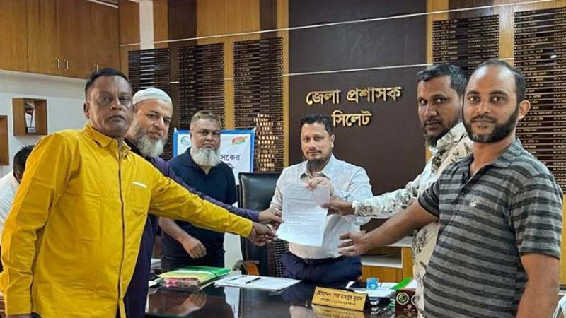 প্রিপেইড মিটার বাতিলসহ ৬ দফা দাবিতে জেলা প্রশাসকের কাছে স্মারকলিপি প্রদান