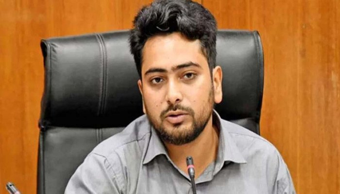 পত্রিকা বন্ধে কোনো চাপ সহ্য করা হবে না: নাহিদ ইসলাম