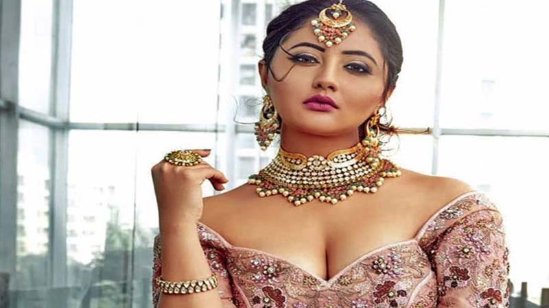 ১৬ বছর বয়সেই হেনস্তার শিকার