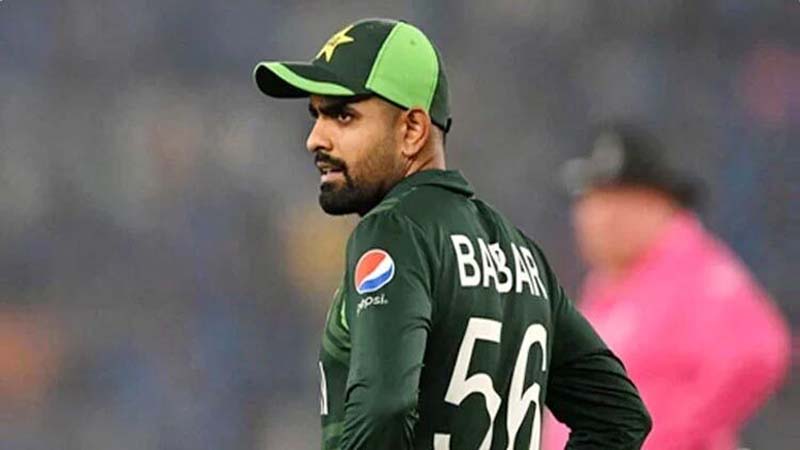 ৩ রান করা ম্যাচে দুই রেকর্ড বাবর আজমের