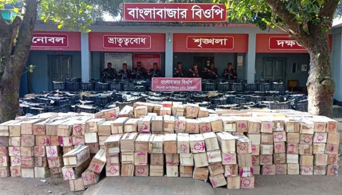 সিলেট সীমান্তে পৌন দুই কোটি টাকার চো রা চা লা ন ধরল বিজিবি