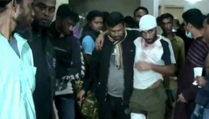 রিকশার স্ট্যান্ড দখল নিয়ে গোলাগুলি, অর্ধশতাধিক আহত