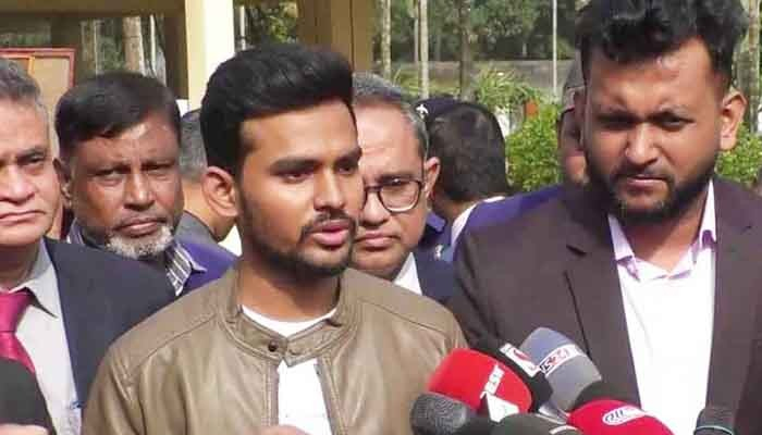 নতজানু পররাষ্ট্রনীতি থেকে সরে এসেছে সরকার: আসিফ মাহমুদ