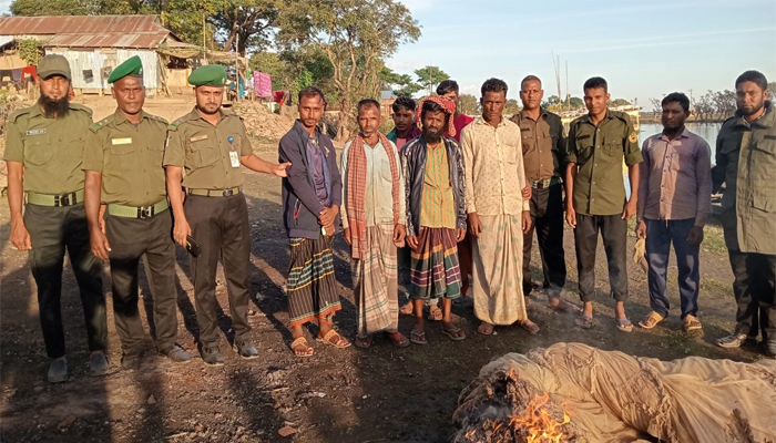 টাঙ্গুয়ার হাওরে অবৈধভাবে মাছ শিকার, ৬ জনের কারাদণ্ড