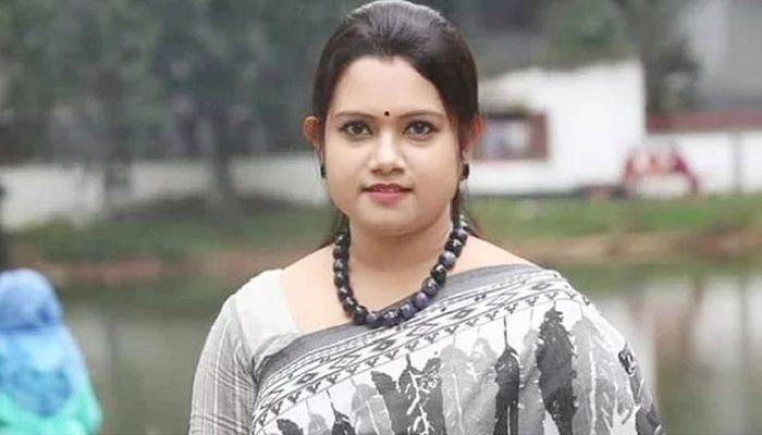 ইডেন কলেজ ছাত্রলীগের সভাপতি রিভা আটক