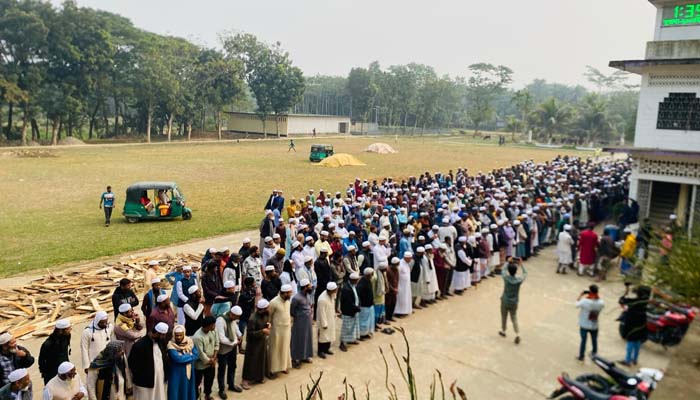 হযরত শাহ আব্দুস সুবহানের দাফন সম্পন্ন