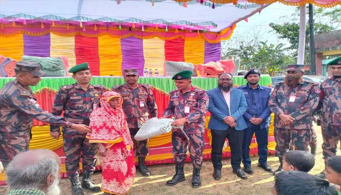 কোম্পানীগঞ্জ সীমান্তবর্তী এলাকায় বিজিবির মতবিনিময় সভা ও কম্বল বিতরণ