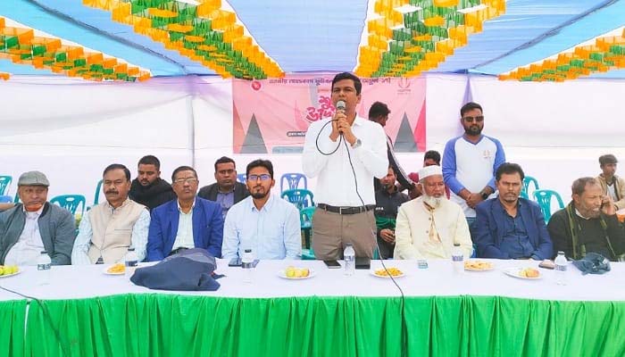 কুলাউড়ায় জাতীয় গোল্ডকাপ ফুটবল টুর্নামেন্টের উদ্বোধন