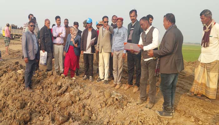 জামালগঞ্জে কাবিটা মনিটরিং কমিটির বেড়িবাঁধ পরিদর্শন