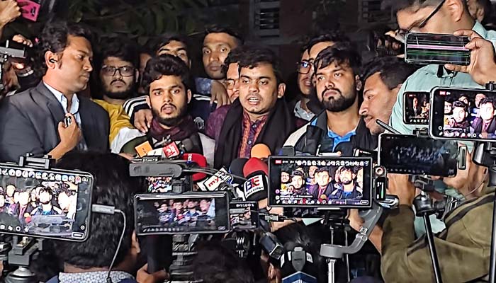 এবার থানা ঘেরাও কর্মসূচি সাত কলেজের শিক্ষার্থীদের