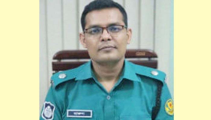সিলেট থেকে লাপাত্তা এডিসি আখতার!