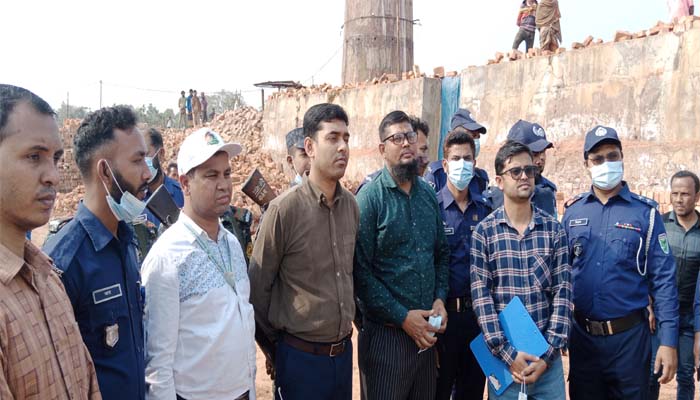 কমলগঞ্জে ইট ভাটায় জরিমানা ও কাঁচা ইট বিনষ্ট
