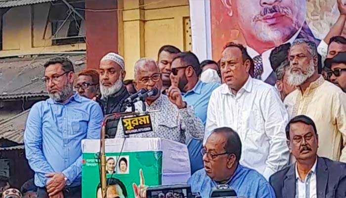 হাসিনা আওয়ামীলীগের নেত্রী নয়, তার পরিবারের নেত্রী : আলাল