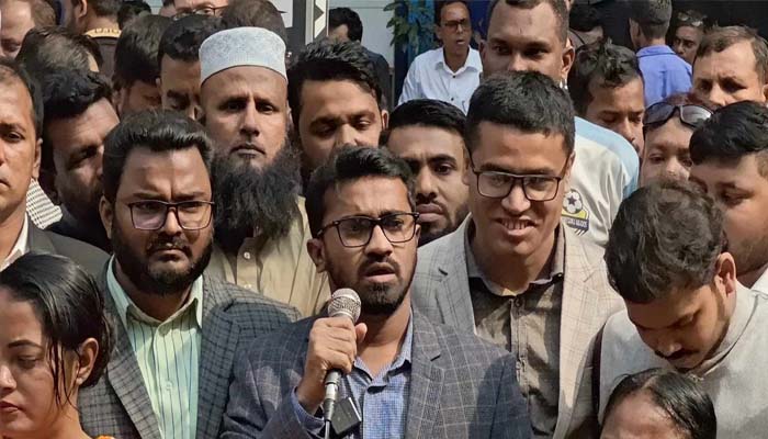 ৪৮ ঘণ্টার মধ্যে আ.লীগ নিষিদ্ধের দাবি