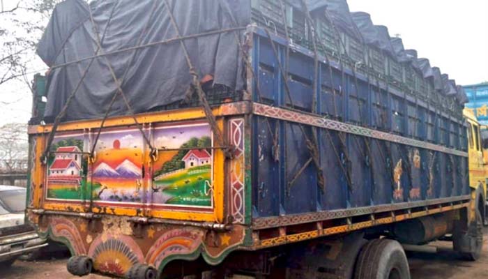 সিলেটে ১০ হাজার কেজি ভারতীয় কমলা জব্দ, আটক ২
