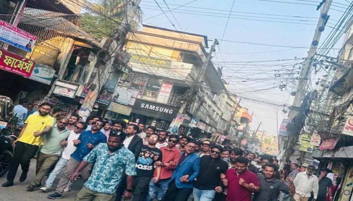কুয়েটে হামলার প্রতিবাদে মৌলভীবাজারে ছাত্রদলের বিক্ষোভ সমাবেশ