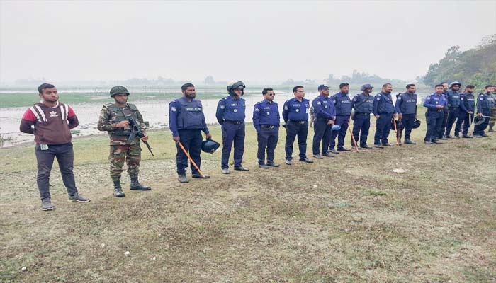 জামালগঞ্জে জলমহাল লুট ঠেকাতে যৌথ বাহিনীর অভিযান