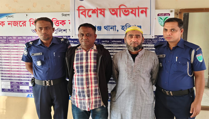 নবীগঞ্জে আসামি ছিনতাই, সালিশ প্রক্রিয়ার মাধ্যমে আসামি পুলিশের হাতে সৌপর্দ