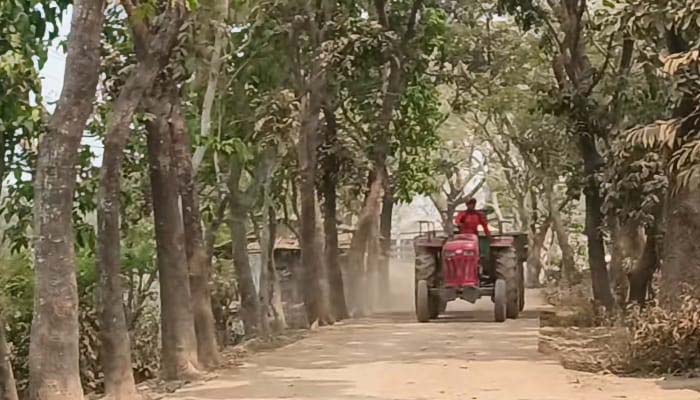 তাহিরপুরে মাটি খেকোদের ভয়ংঙ্কর থাবা, সড়কে দূর্ভোগ