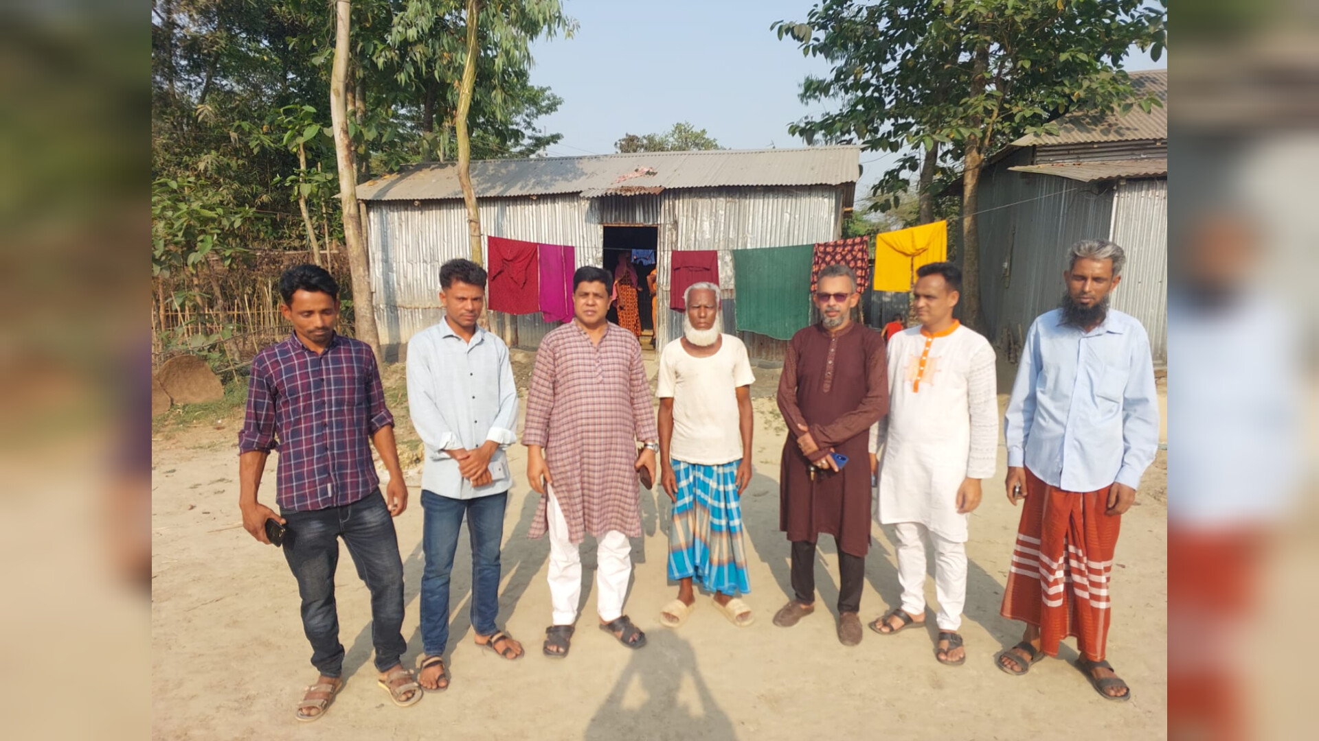 বানিয়াচংয়ে ধর্ষিতা প্রতিবন্ধি শিশুর পরিবারকে ঈদ উপহার প্রদান