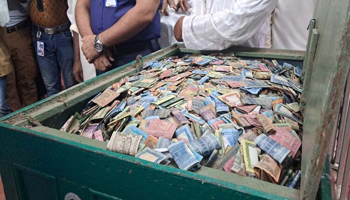 পাগলা মসজিদের দানবাক্সে মিললো ৯ কোটি ১৭ লাখ টাকা