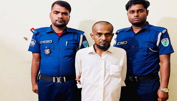 নবীগঞ্জে নেশার টাকার জন্য মাকে কুপালো ছেলে