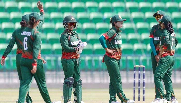 থাইল্যান্ডকে হারিয়ে শুভ সূচনা বাংলাদেশের
