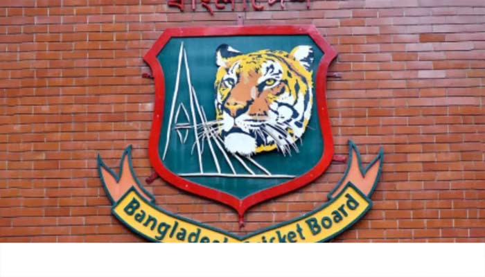 ফারুককে জোরপূর্বক সরালে নিষিদ্ধ হবে বিসিবি!
