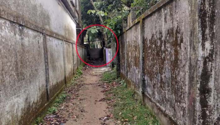 খাদিমপাড়ায় এজমালী রাস্তায় দেয়াল, জিম্মি ৬ পরিবার