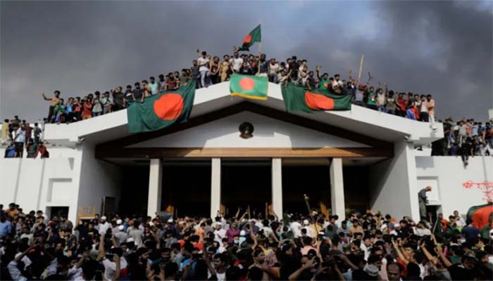 ৫ আগস্ট কারা আশ্রয় নিয়েছিলেন সিলেটের সেনানিবাসে