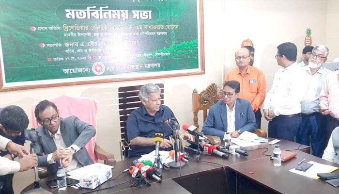 জাতীয় নির্বাচন হবে কি না, সেটি আমার বিষয় না : উপদেষ্টা সাখাওয়াত