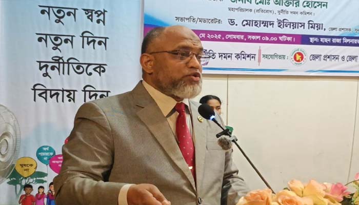 দুর্নীতি ছড়িয়ে পড়েছে সাধারণ মানুষের মধ্যেও : দুদক কমিশনার
