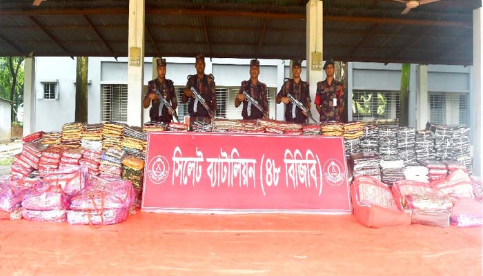 সিলেট সীমান্তে ১ কোটি ৭৪ লাখ টাকার ভারতীয় অবধৈ মালামাল জব্দ
