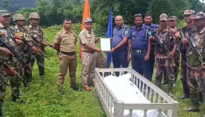 সীমান্তের ওপারে গাছে ঝুলে থাকা বাংলাদেশির লাশ ফেরত দিল বিএসএফ