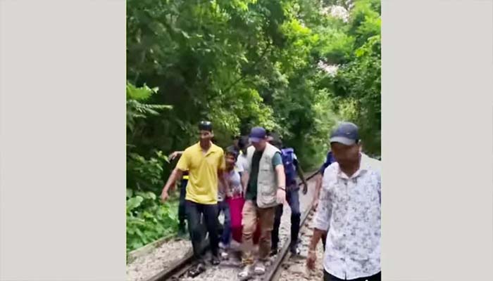 কমলগঞ্জের লাউয়াছড়ায় ট্রেনের নিচে কাটা পড়ে যুবকের মৃত্যু