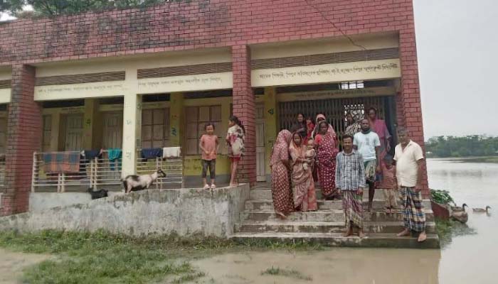 নবীগঞ্জে বন্যা পরিস্থিতি ভয়াবহ আকার ধারন করছে, কয়েকটি গ্রাম প্লাবিত