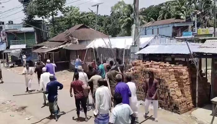 রাজনগরে পানি উন্নয়ন বোর্ডের জমি দখল নিয়ে বিএনপি’র দুই গ্রুপে সংঘর্ষ