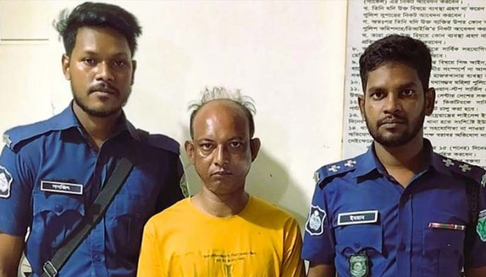 সাবেক এমপি রণজিতের ঘনিষ্ঠ সহযোগী গ্রেফতার