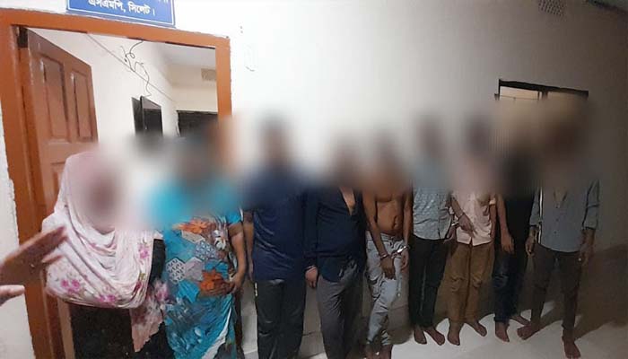 কাষ্টঘরে পুরিশের বিশেষ অভিযান মাদকদ্রব্য, টাকাসহ আটক ২৫