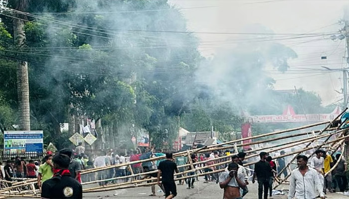 গোপালগঞ্জে সংঘর্ষ : ৪টি হত্যা মামলা করল পুলিশ, আসামি ৫,৪০০