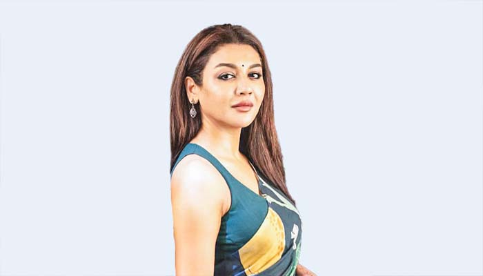 কাজ কমিয়ে দিতে চান জয়া আহসান