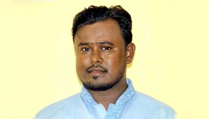 আ. লীগ সরকারের আমলে দায়ের করা মামলায় গ্রেফতার আলমগীর চেয়ারম্যান