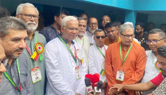 জনগণের টাকা লুট করে অনেকে কানাডা-লন্ডনে বাড়ি করেছেন : ডা. জাহিদ হোসেন